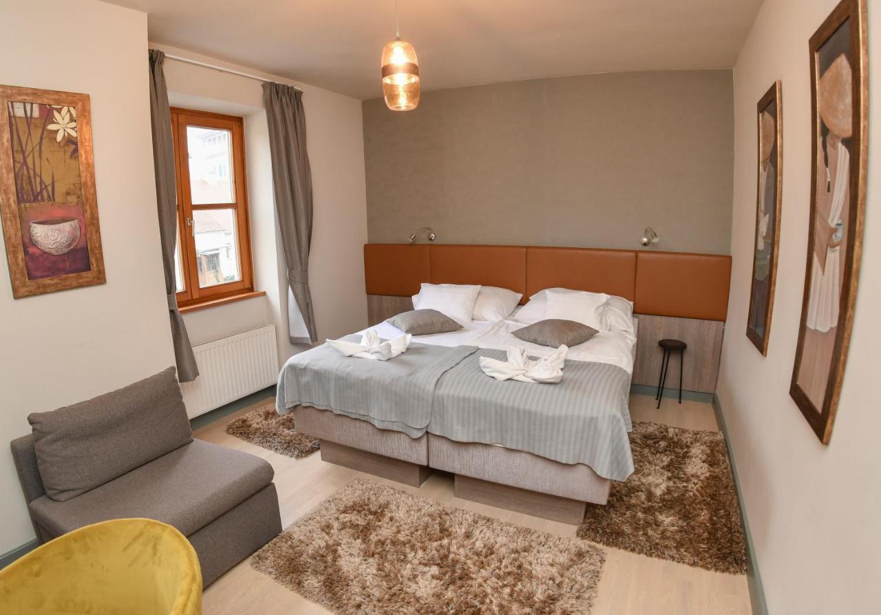 Hotel Portre Panzio 4*